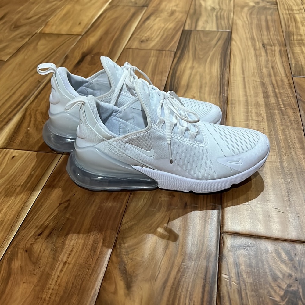 White Nike Airmax 27c’s - Picture 3 of 5